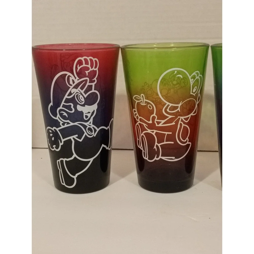 Nintendo Super Mario Bros Just Funky Rainbow Ombre Glass Tumbler Set of 4‎ 2017